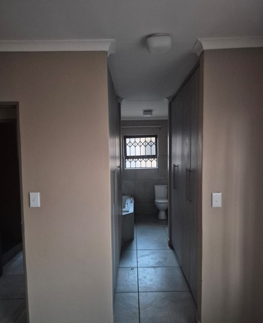 3 Bedroom Property for Sale in Ellaton North West